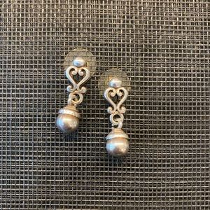 Dangle earrings